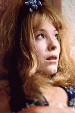 Pamela Des Barres headshot