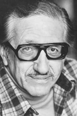 Henry Corden headshot