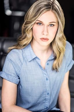 Nicole LaPlaca headshot