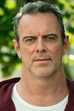 Pete Macnamara headshot