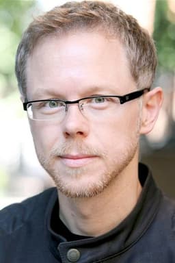 Steven Kynman headshot