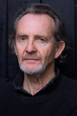 Anton Lesser headshot