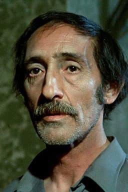 Luis Ciges headshot
