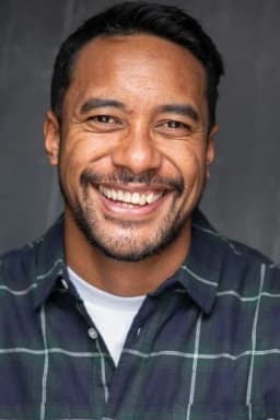 Dominic Ona-Ariki headshot