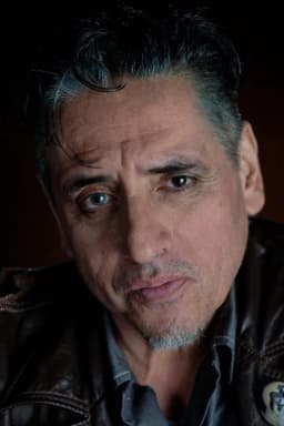 Richard Montoya headshot