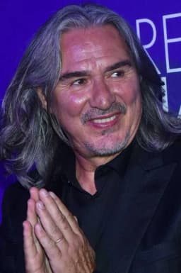 Pedro Damián headshot