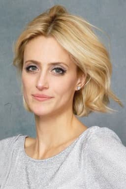 Mónica Antonópulos headshot