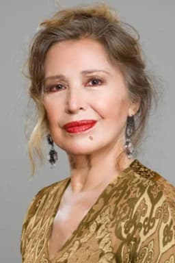María Rojo headshot