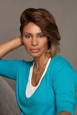 Chenoa Maxwell headshot