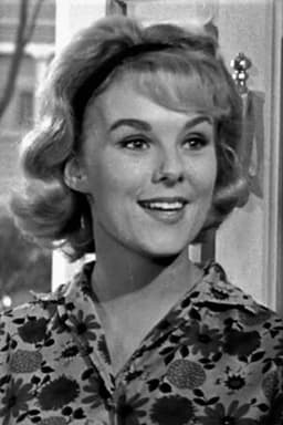 Mary Mitchel headshot