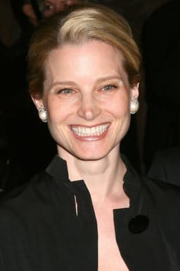 Bridget Fonda headshot