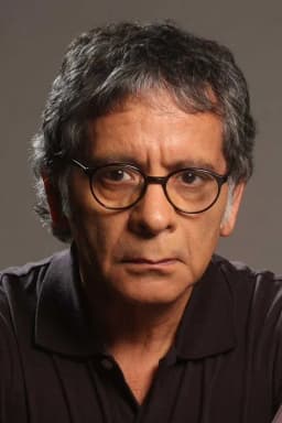Patricio Contreras headshot