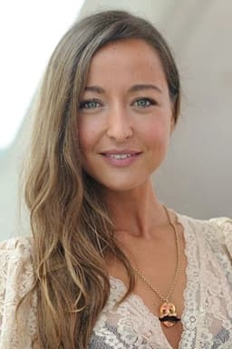Nadia Casado headshot