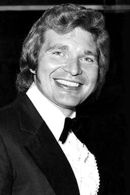 Derren Nesbitt headshot