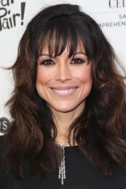 Liz Vassey headshot