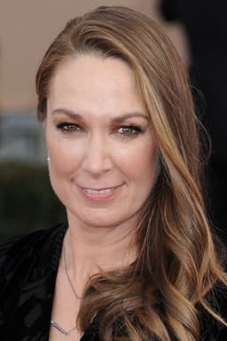 Elizabeth Marvel headshot