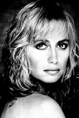 Susan George headshot