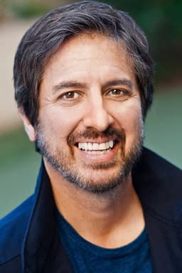 Ray Romano headshot
