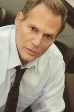 Robert Lipton headshot