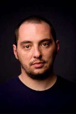 Juanfra Juárez headshot